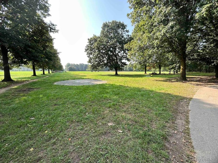 דירות ברסו Oasi A Due Passi Dal Parco Nord Milano מראה חיצוני תמונה